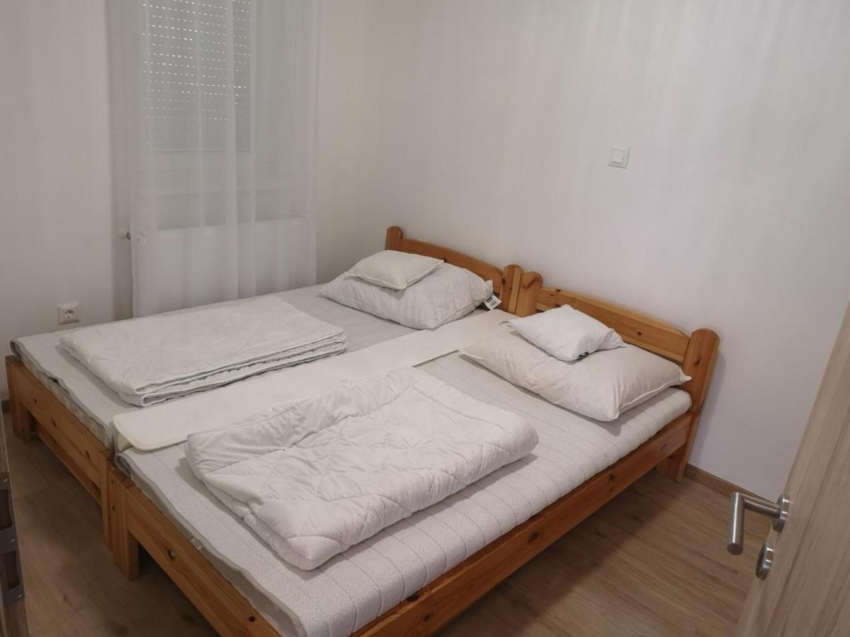 Nella Apartman Apartment Siofok Luaran gambar