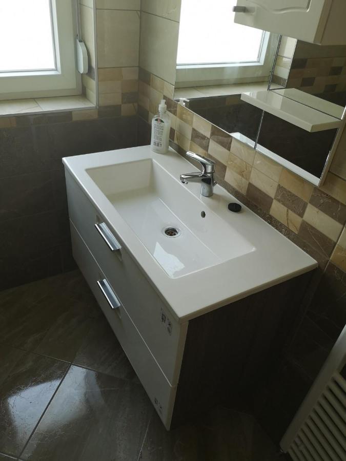 Nella Apartman Apartment Siofok Luaran gambar